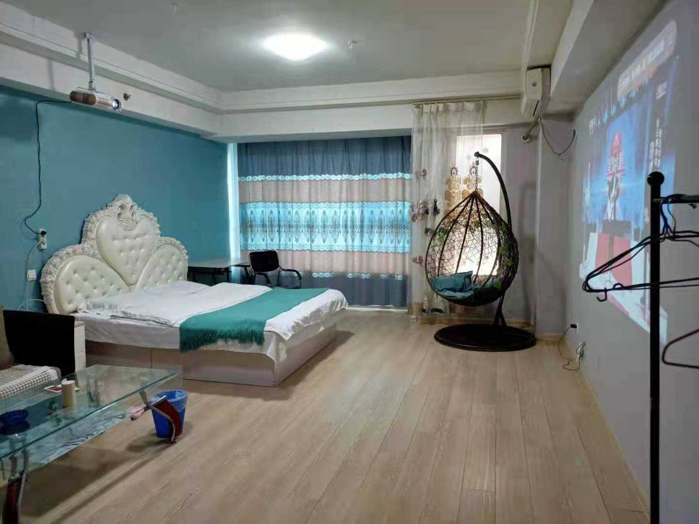 沈阳玫瑰主题公寓式酒店(北一路万达店)