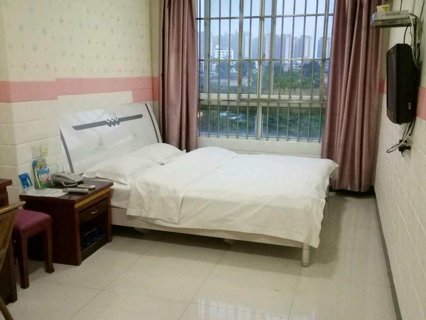 水岸宾馆