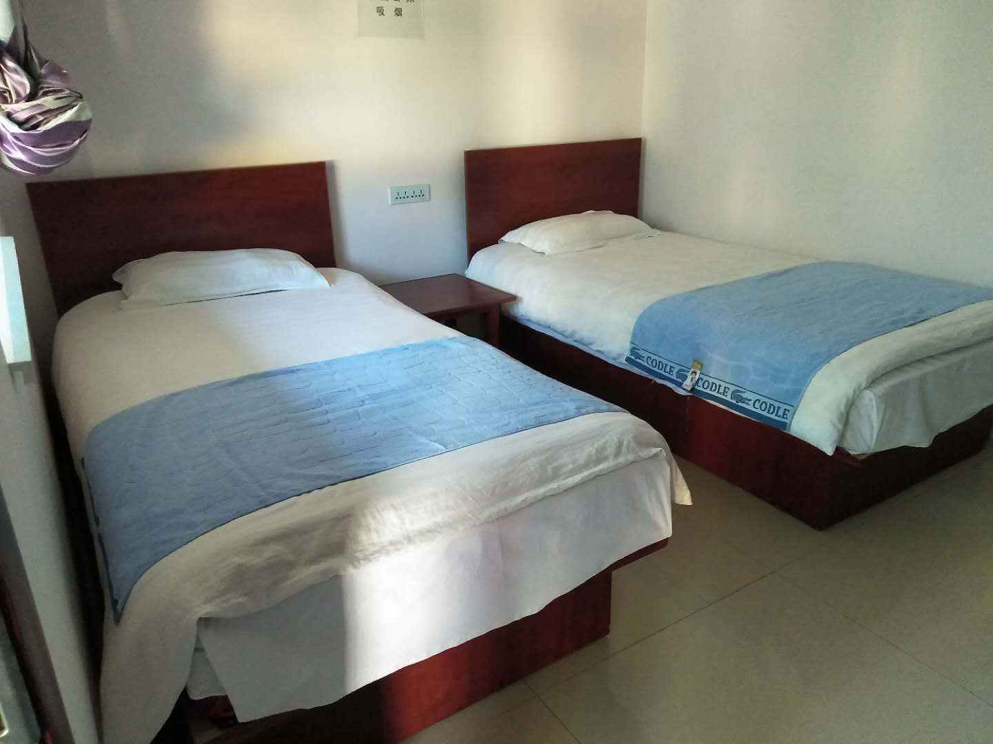 巩留燕栖屋宾馆