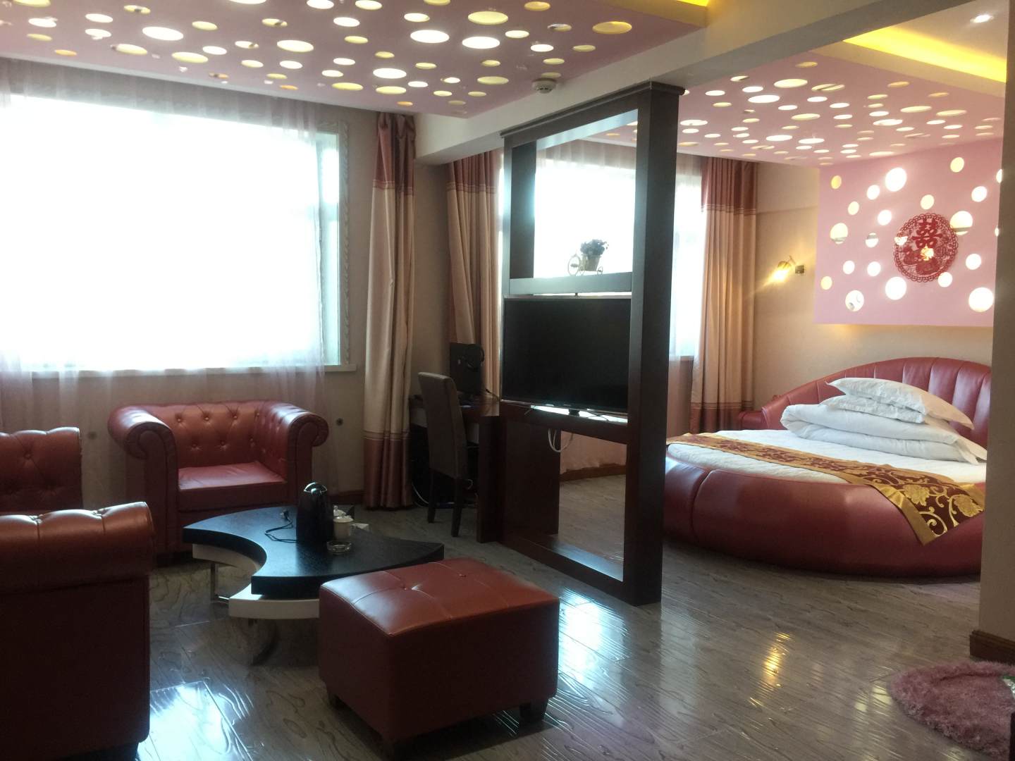 饶河农场商务宾馆