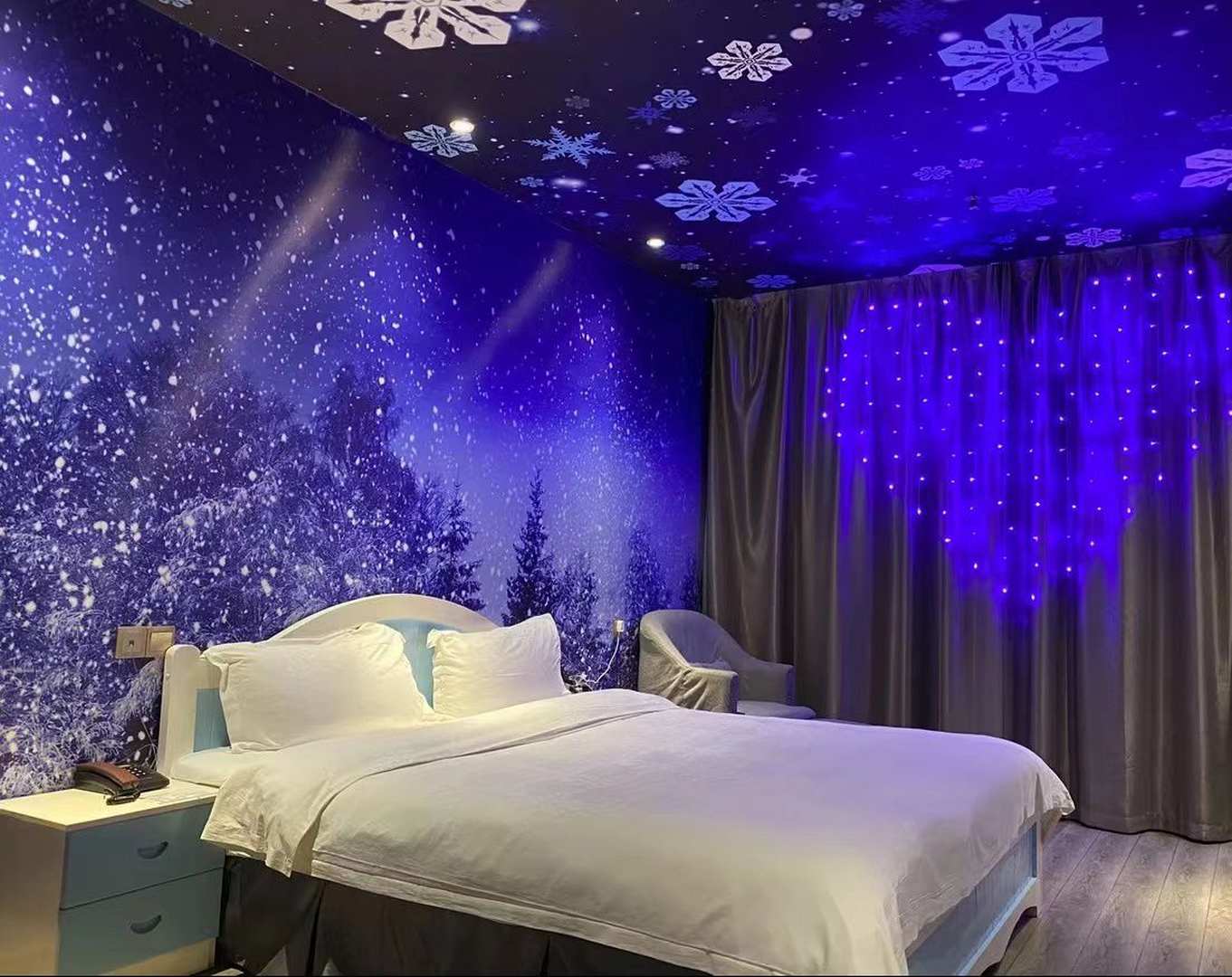 简爱主题客栈(南昌新建中心店)