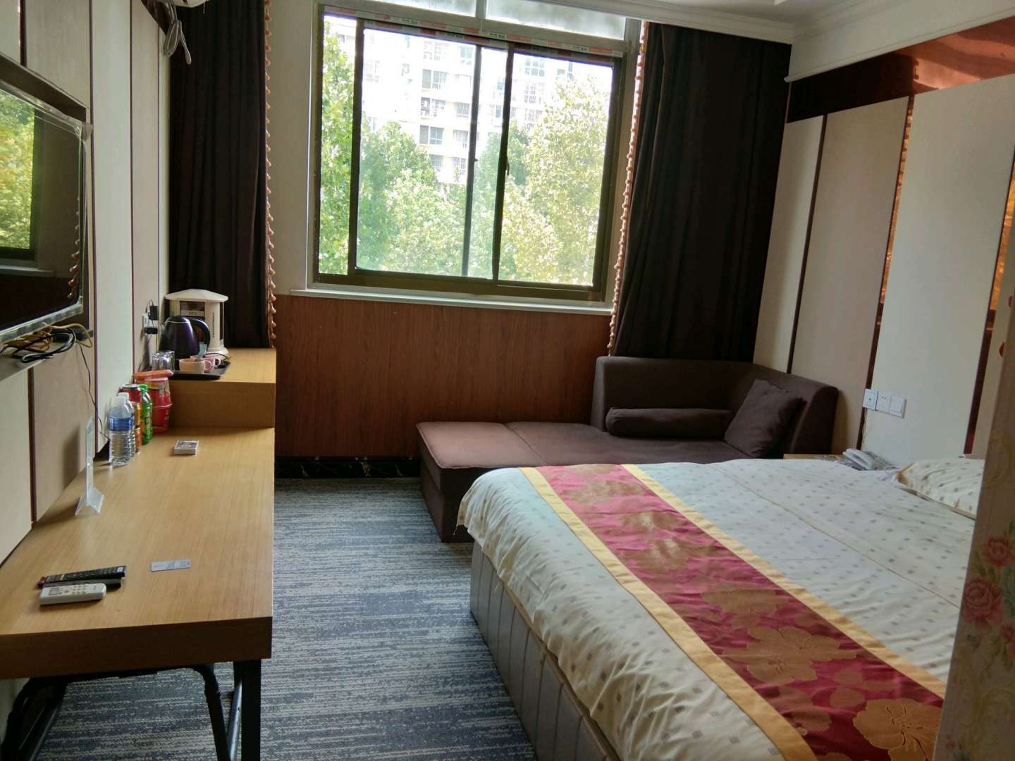 千禧主题宾馆