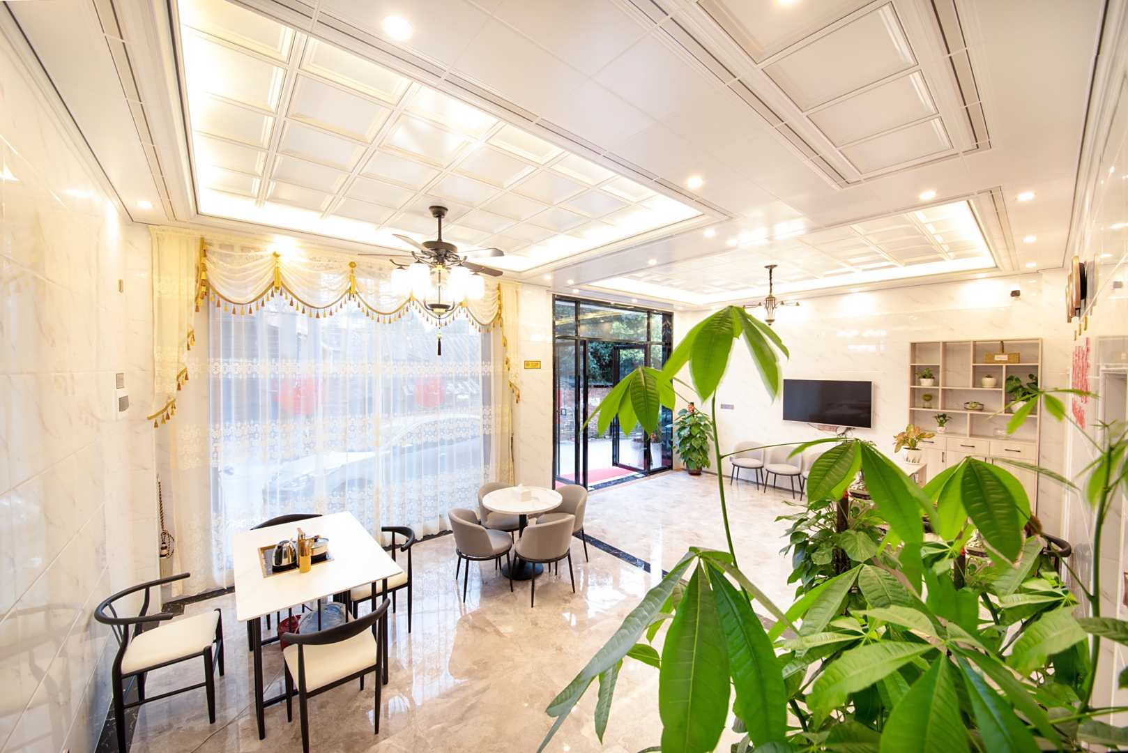 北海银滩云梦居酒店