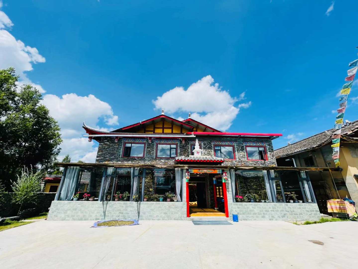 炯懂仓民宿(川主寺店)