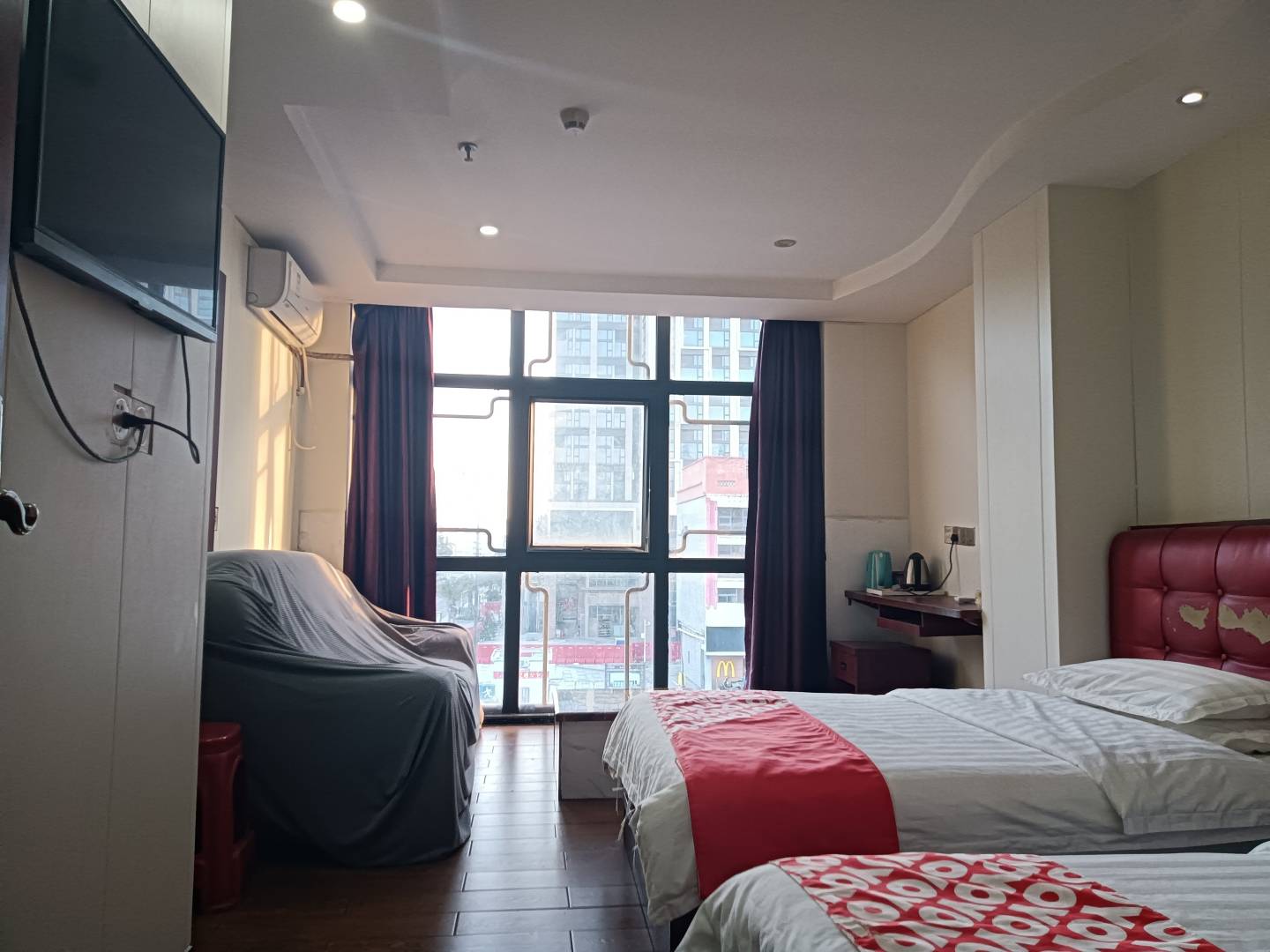 万福旅馆(深圳凤凰大道店)