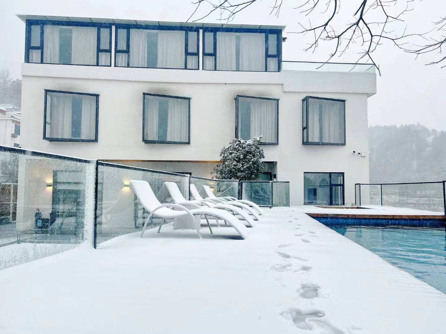 衡山麦客·荷客精品民宿(水帘洞景区店)