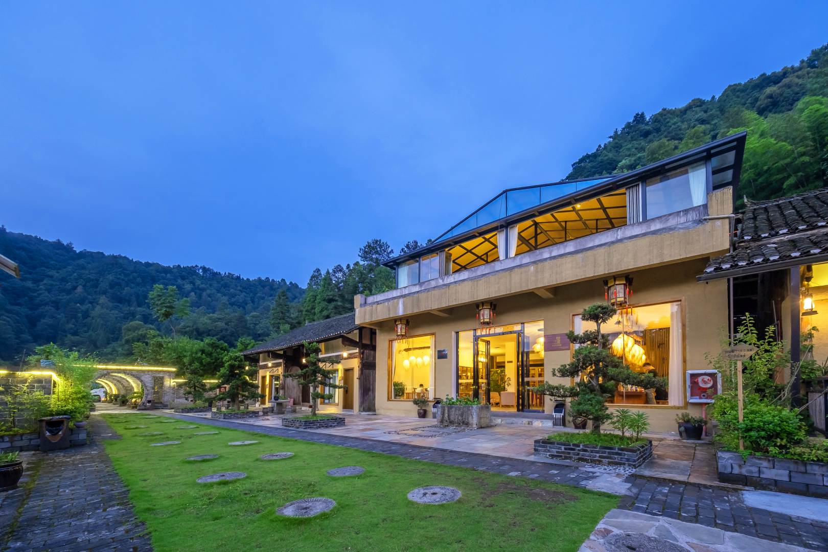 川上语·梵静山舍度假村(梵净山寨沙侗寨店)
