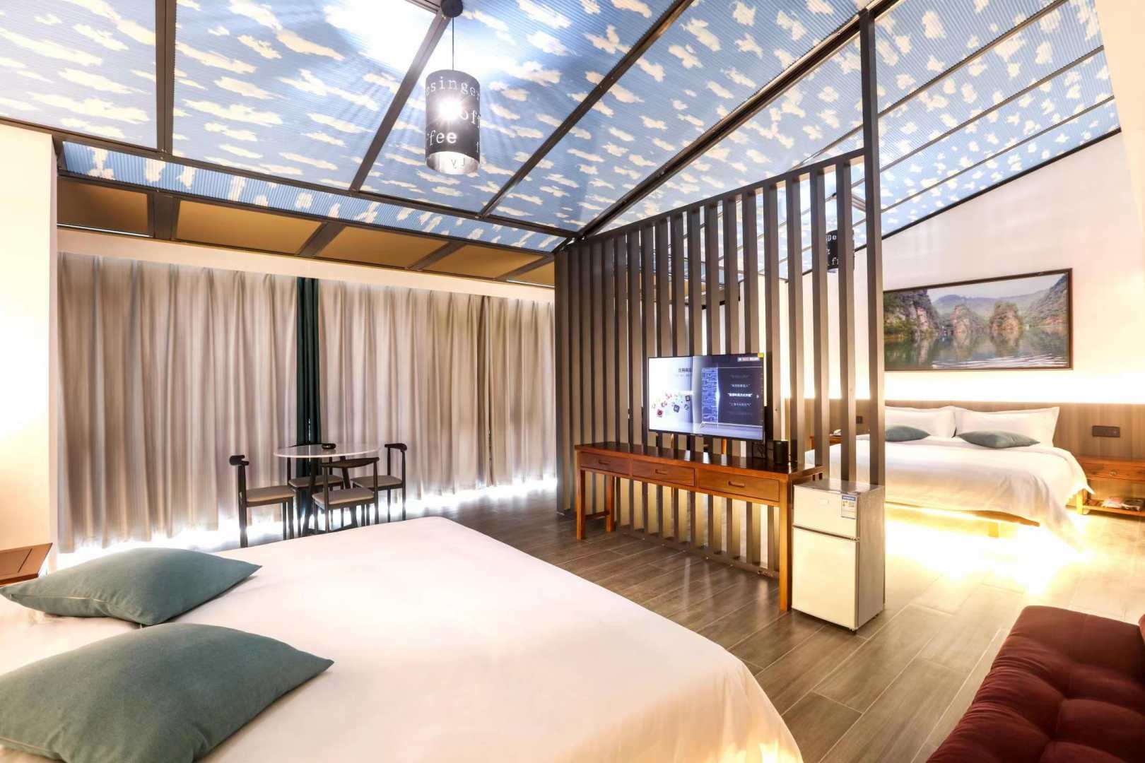 高云景银智能客栈(武陵源店)