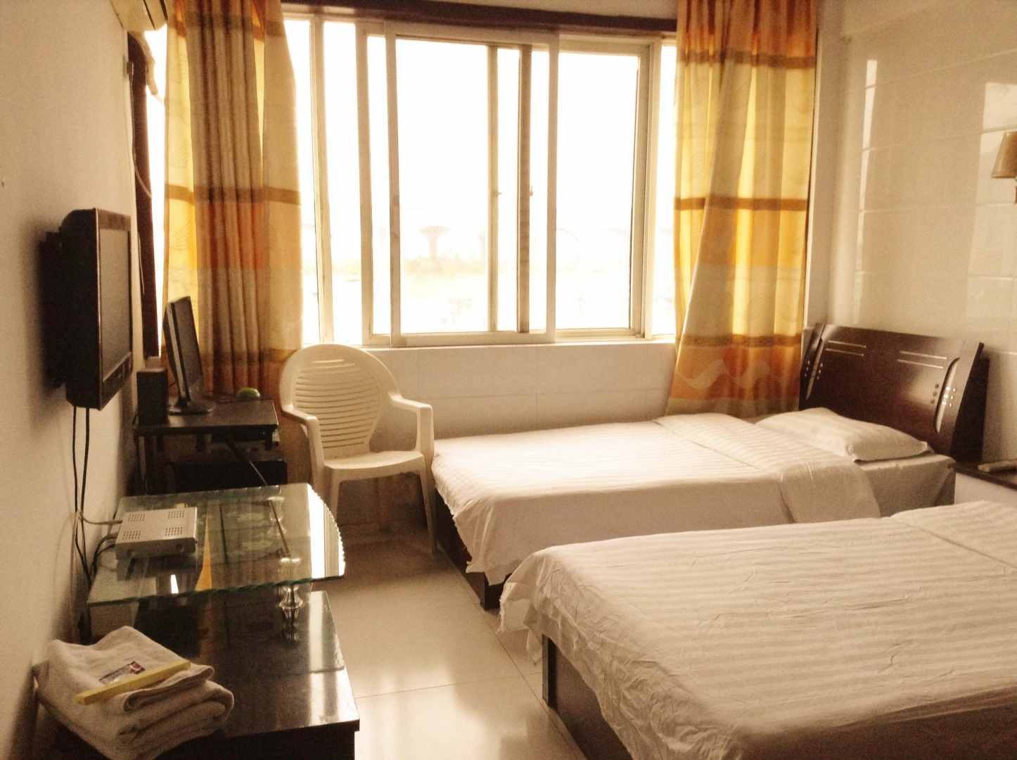 群英宾馆(珠江路店)