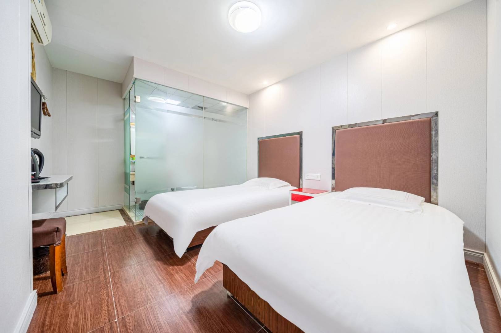 轻住弘翔时尚宾馆(南翔老街店)